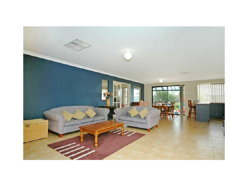 82 Kingsbridge Boulevard, Butler WA 6036