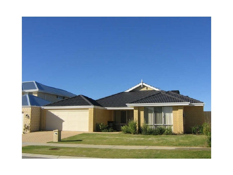 7 Polo Way, Butler WA 6036
