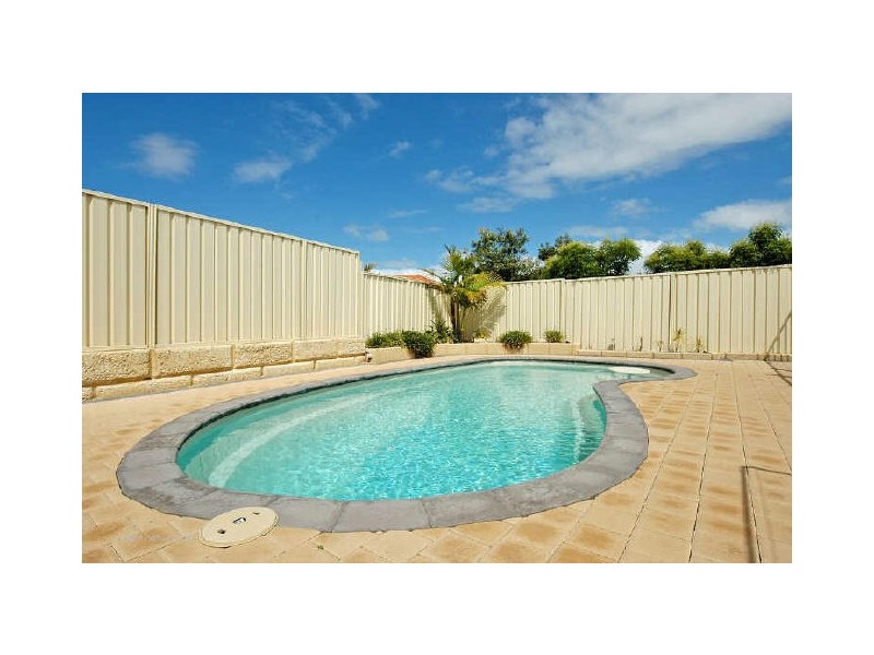 48 Clydebank Crescent, Kinross WA 6028