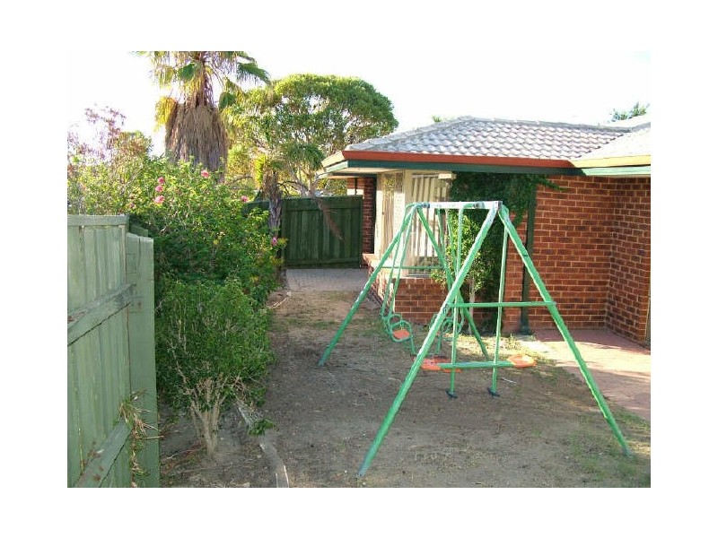 5 Serpentine Gardens, Clarkson WA 6030