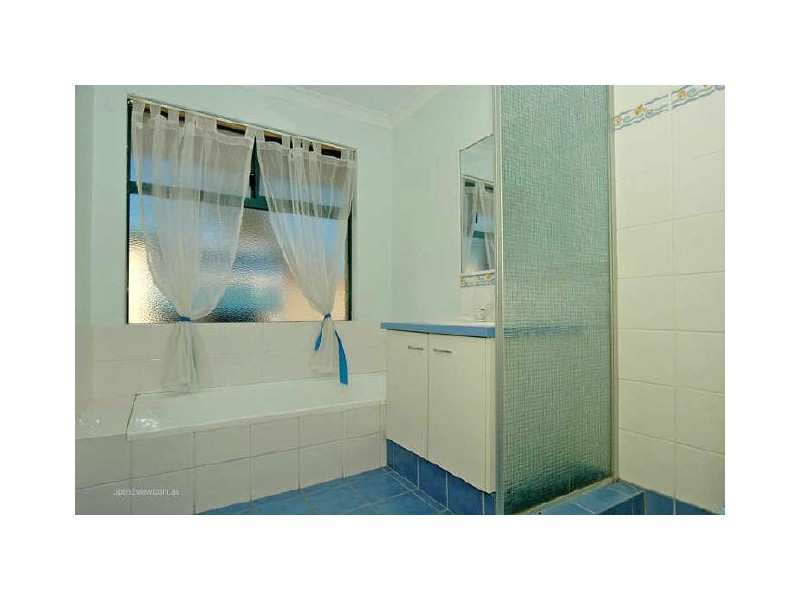 80 Balladong Loop, Carramar WA 6031