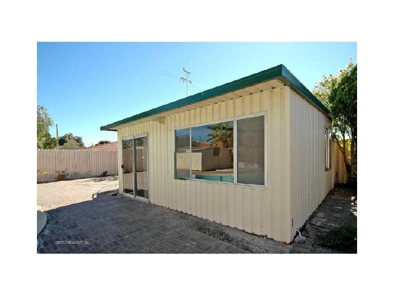 112 Warrandyte Drive, Craigie WA 6025