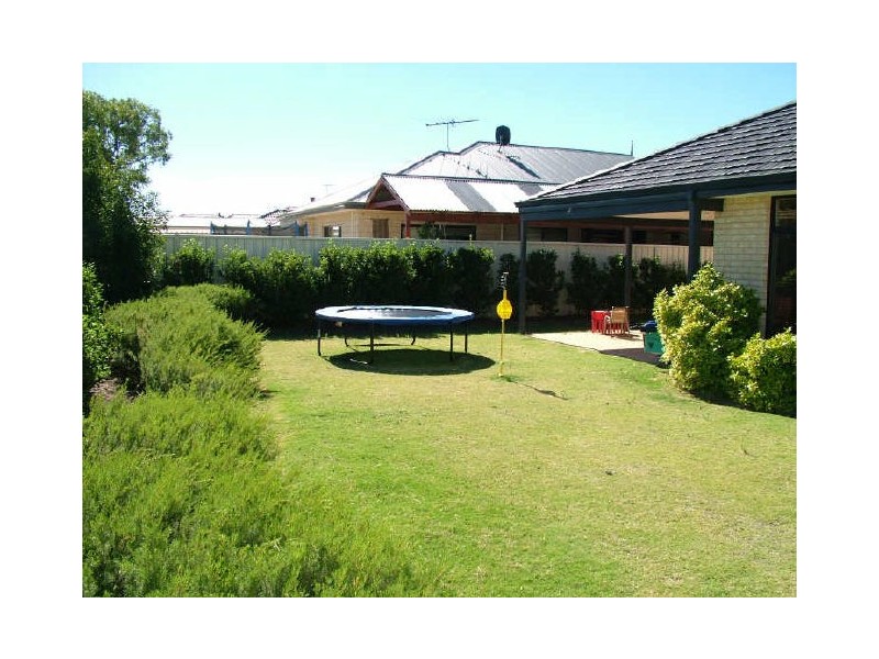 27 Hennessy Drive, Ashby WA 6065