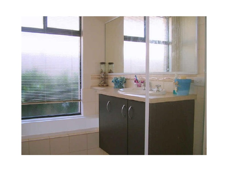 27 Hennessy Drive, Ashby WA 6065