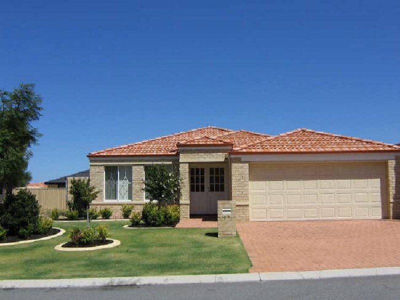 27 Innesvale Way, Carramar WA 6031