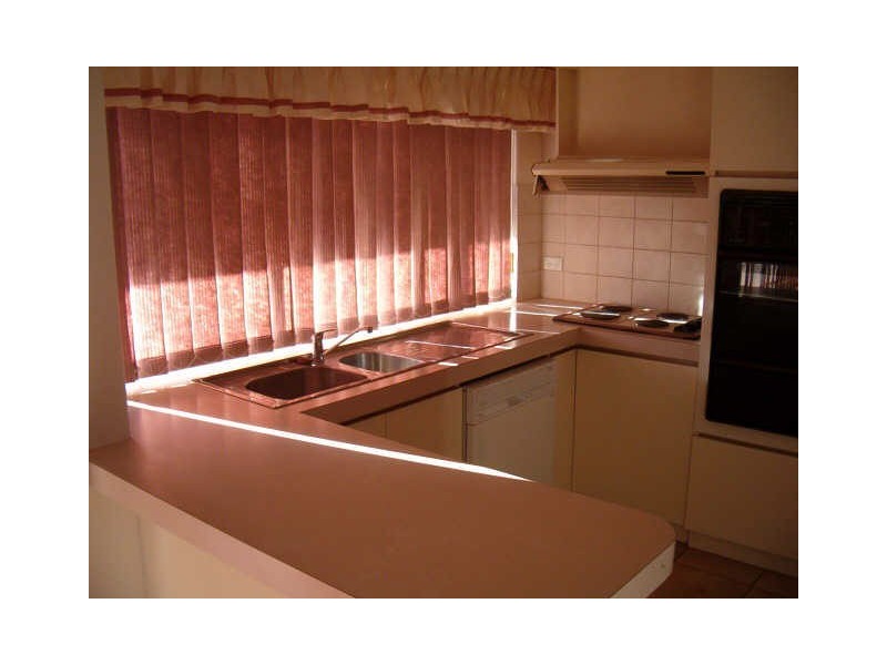 8 Village Walk, Ocean Reef WA 6027