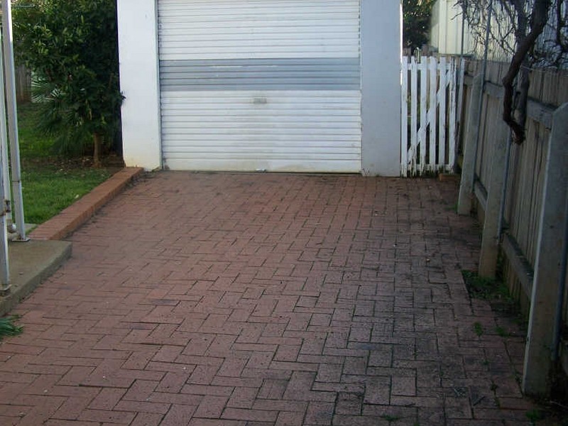 11 Lorraine Street, Tamworth NSW 2340