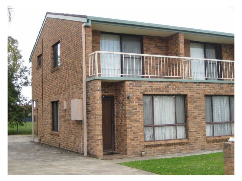 1/12 Illoura Street, Tamworth NSW 2340