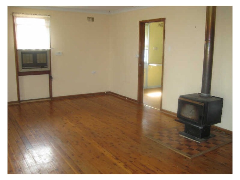 27 Bourne Street, Tamworth NSW 2340