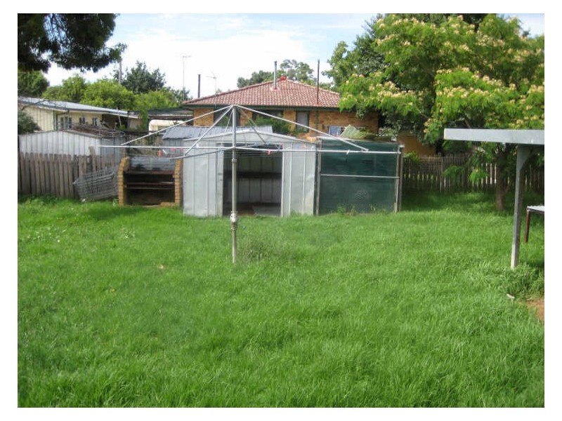 27 Bourne Street, Tamworth NSW 2340