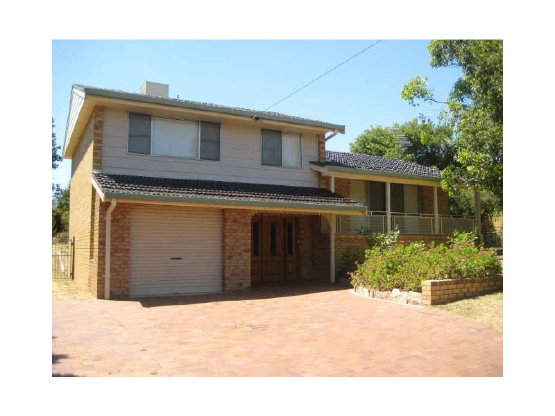 9 Minnamurra Crescent, Hillvue NSW 2340