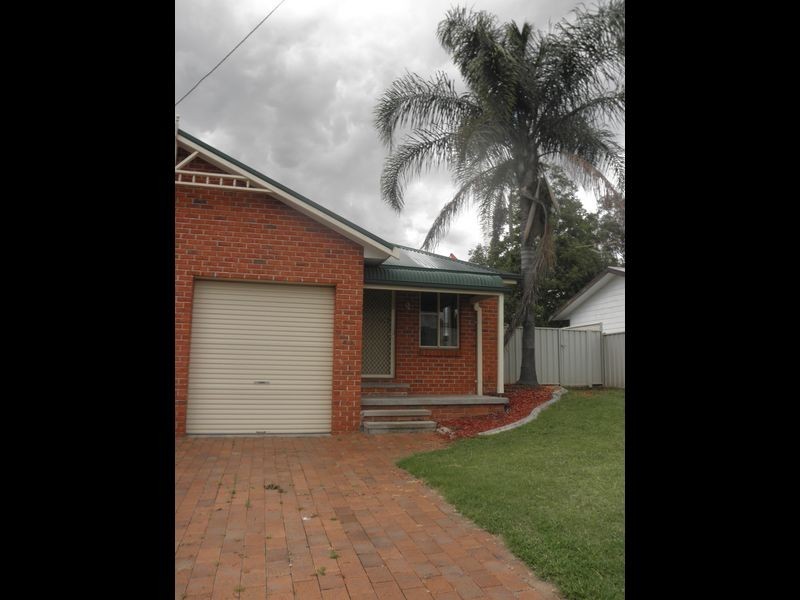 2/8 Curlew Crescent, Tamworth NSW 2340