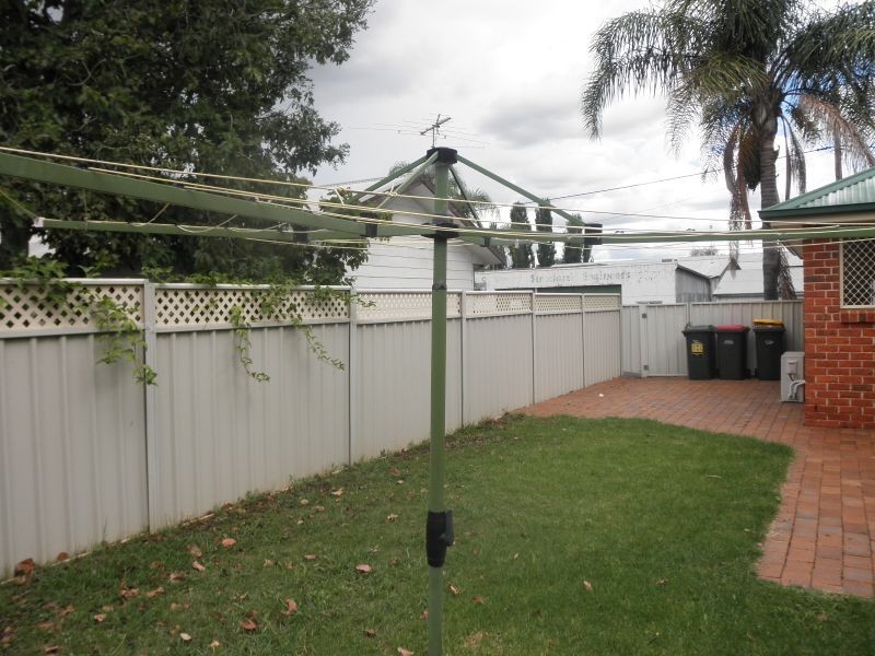 2/8 Curlew Crescent, Tamworth NSW 2340