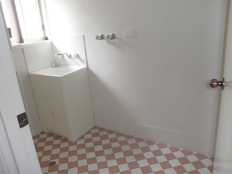 2/8 Curlew Crescent, Tamworth NSW 2340