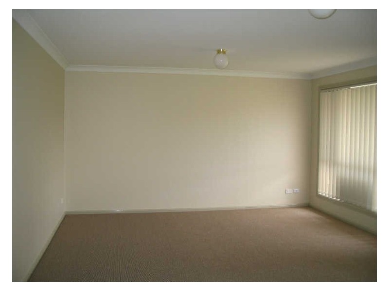 4 Warburton Drive, Tamworth NSW 2340