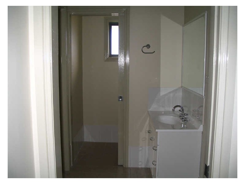 4 Warburton Drive, Tamworth NSW 2340