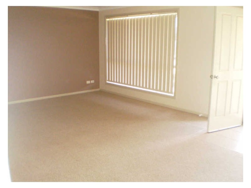 4 Warburton Drive, Tamworth NSW 2340