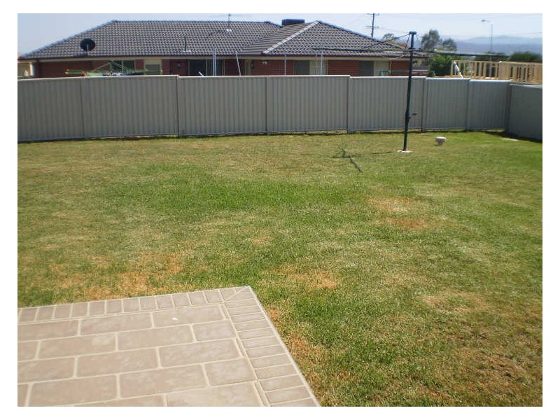 4 Warburton Drive, Tamworth NSW 2340