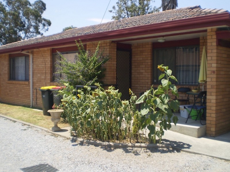 2/220 Goonoo Goonoo Road, Tamworth NSW 2340