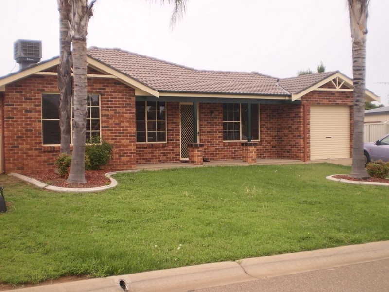 4 Wayamba Close, Tamworth NSW 2340