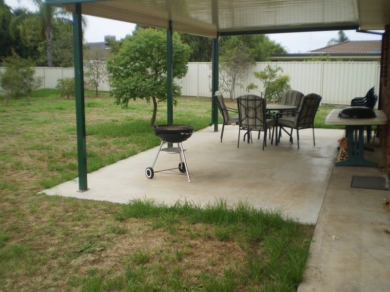 4 Wayamba Close, Tamworth NSW 2340