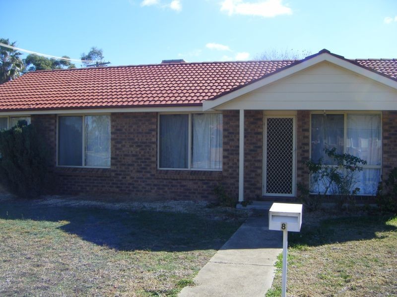 8 Maitland Street, Tamworth NSW 2340