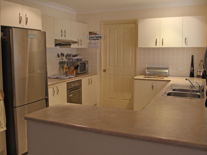 18 Warburton Drive, Tamworth NSW 2340