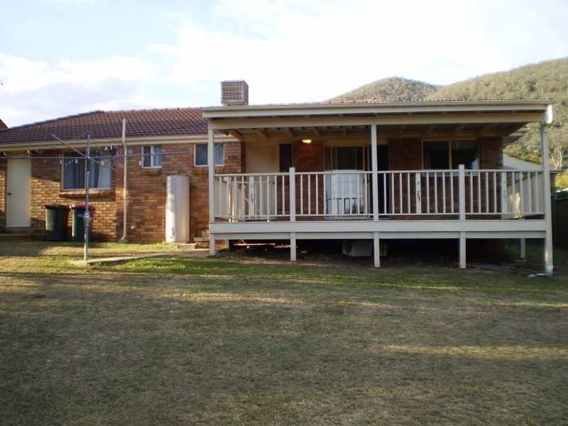 19 Valley Drive, East Tamworth NSW 2340