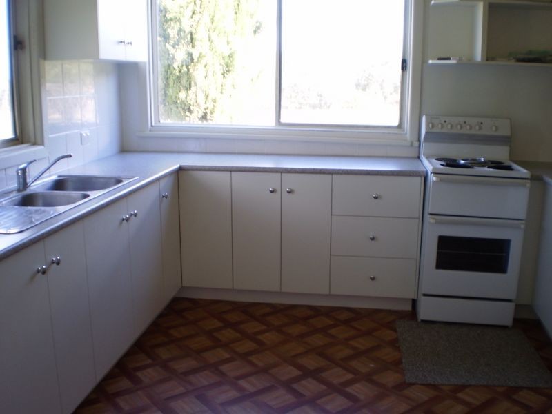 Tintinhull NSW 2352