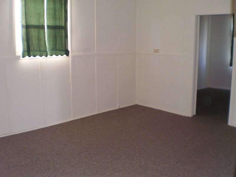 Tintinhull NSW 2352