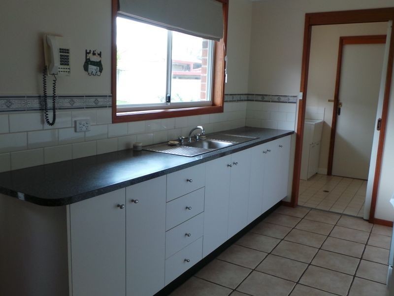 68 Glengarvin Drive, Tamworth NSW 2340