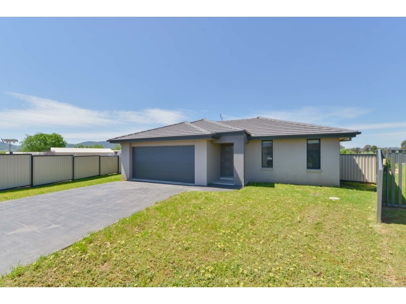 15 Rosella Avenue, Tamworth NSW 2340
