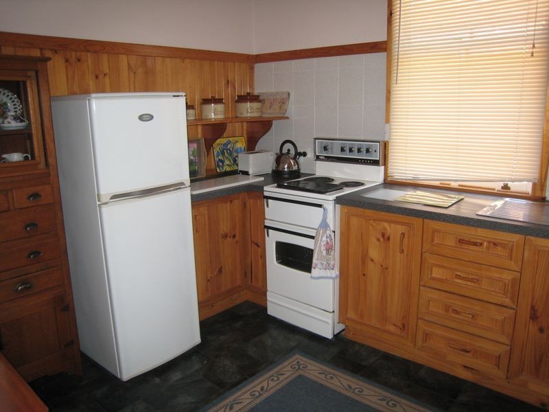 26 Crown Street, Tamworth NSW 2340