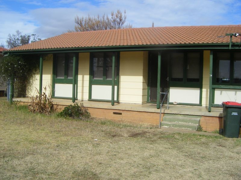 10 Bourne Street, Tamworth NSW 2340