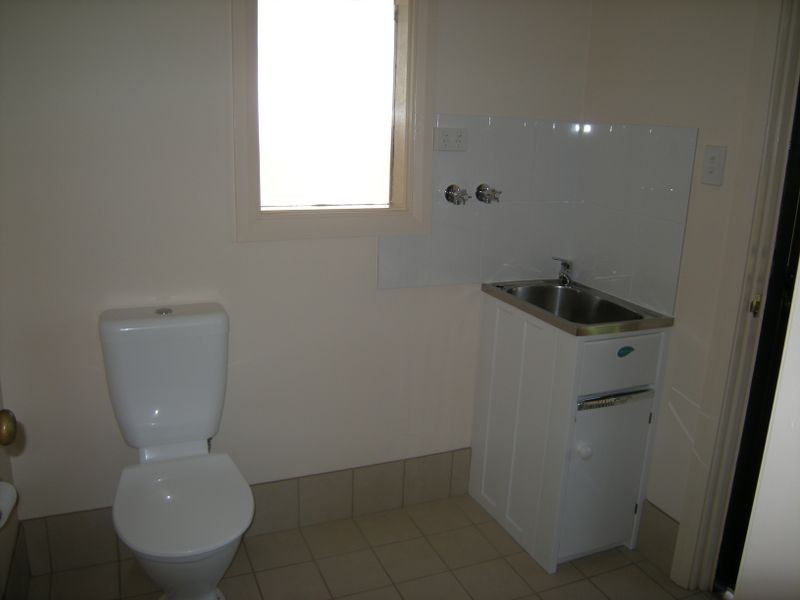 2/41 Church Street, Tamworth NSW 2340