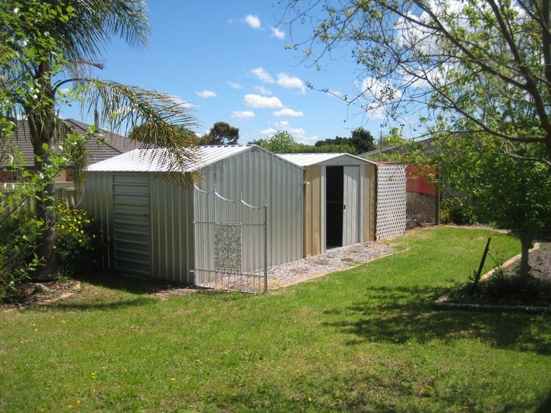 11 Minimbah Court, Hillvue NSW 2340