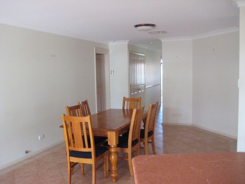 11 Minimbah Court, Hillvue NSW 2340