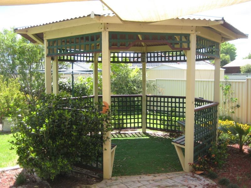 11 Minimbah Court, Hillvue NSW 2340