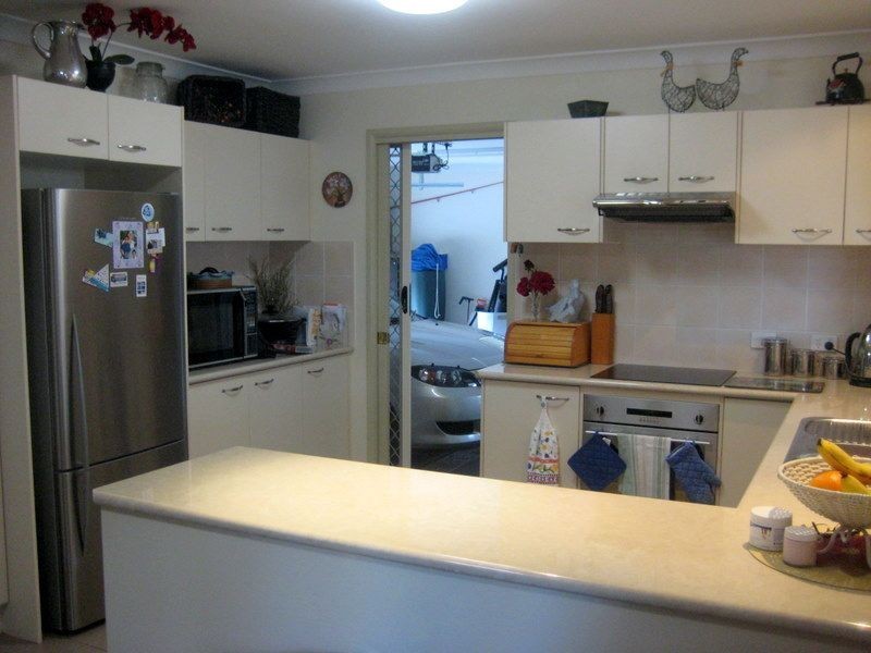 9 Stanley Close, Westdale NSW 2340