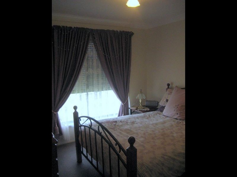 9 Stanley Close, Westdale NSW 2340