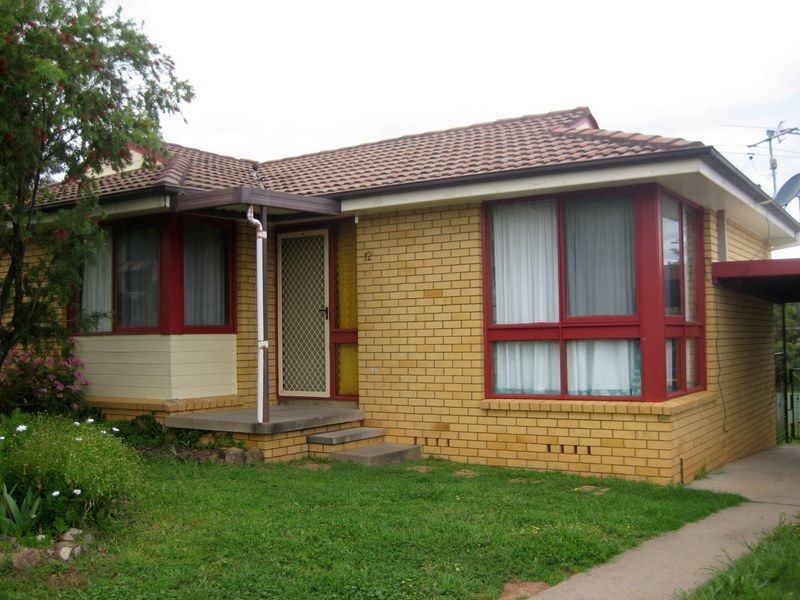 12 Ernest Street, Oxley Vale NSW 2340