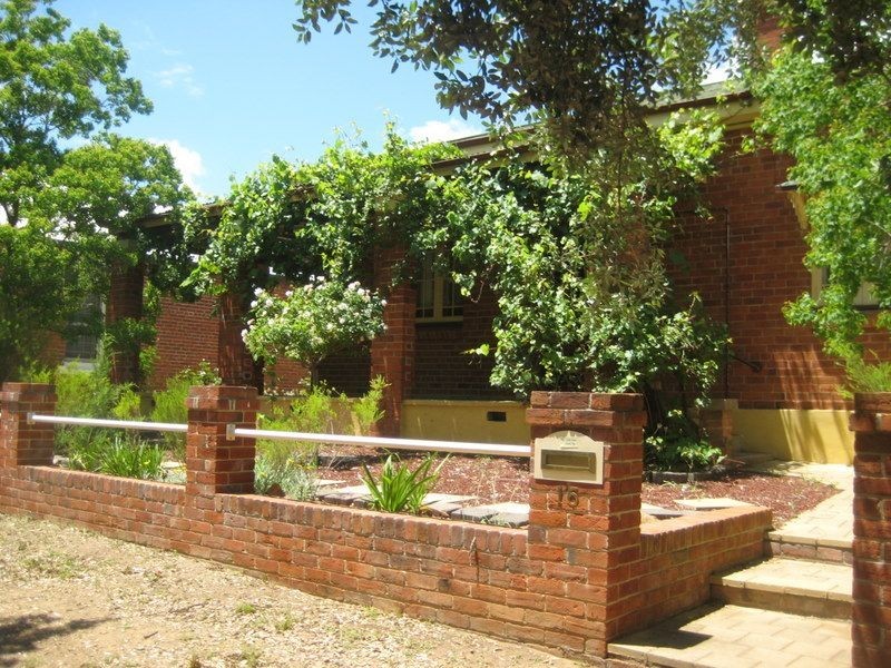16 Gipps Street, Tamworth NSW 2340
