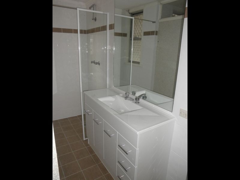 2/67 White Street, Tamworth NSW 2340