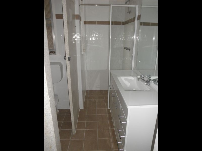 2/67 White Street, Tamworth NSW 2340