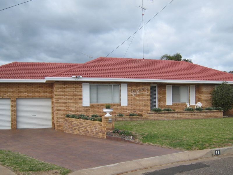 11 Wongala Street, Tamworth NSW 2340