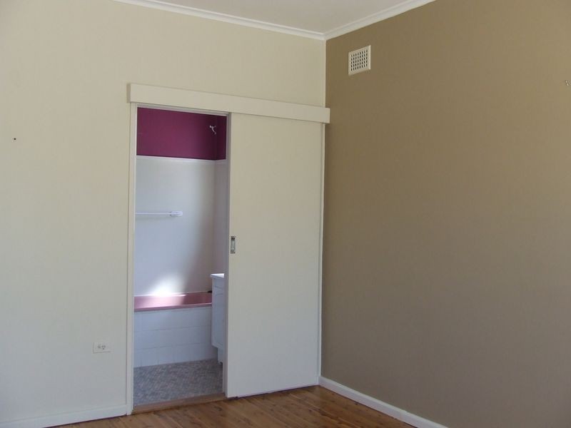 10 Cypress, Tamworth NSW 2340