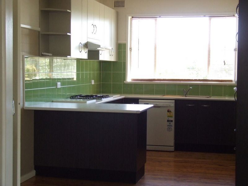 10 Cypress, Tamworth NSW 2340