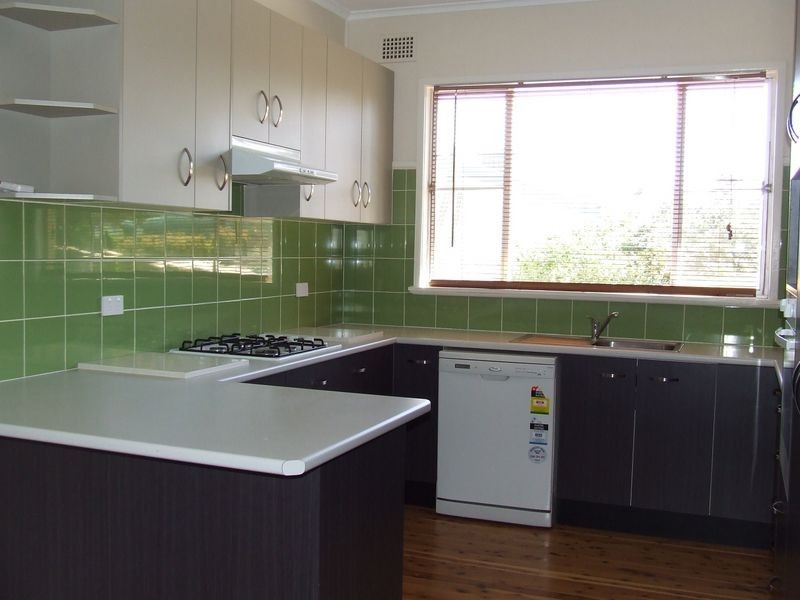 10 Cypress, Tamworth NSW 2340