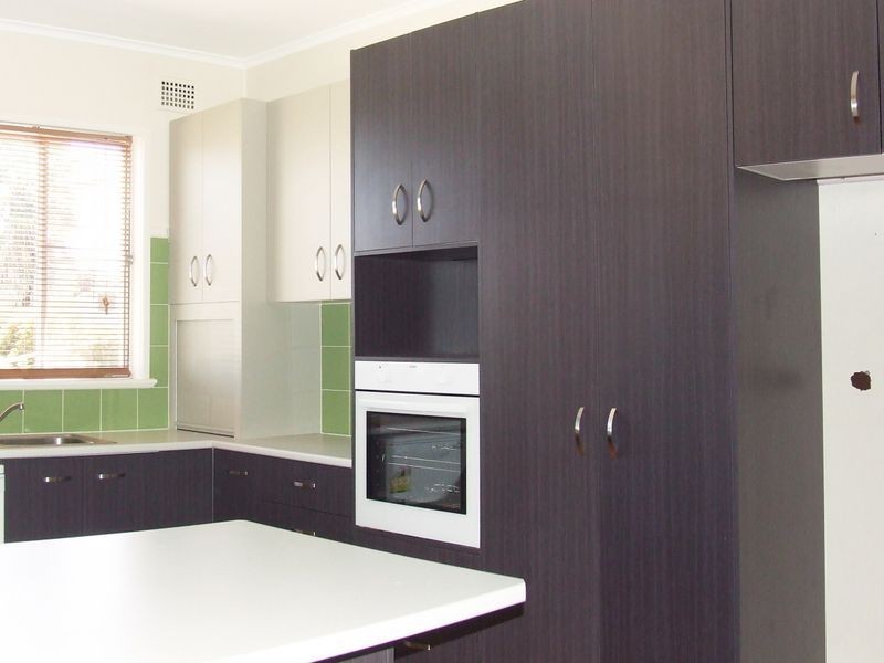 10 Cypress, Tamworth NSW 2340