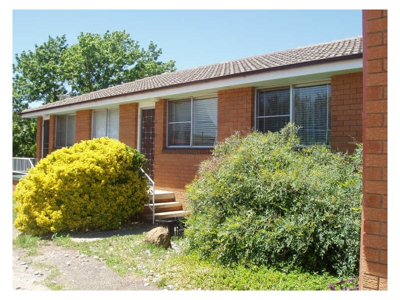 3/7 Edinburgh Avenue, Tamworth NSW 2340